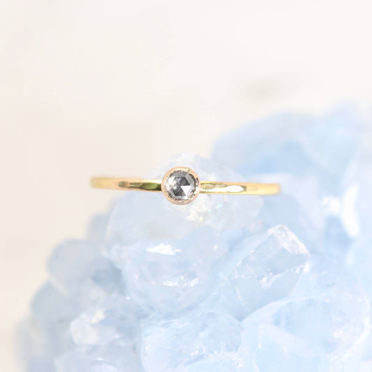 14K Gold Salt & Pepper Diamond Ring | Everyday Elegance