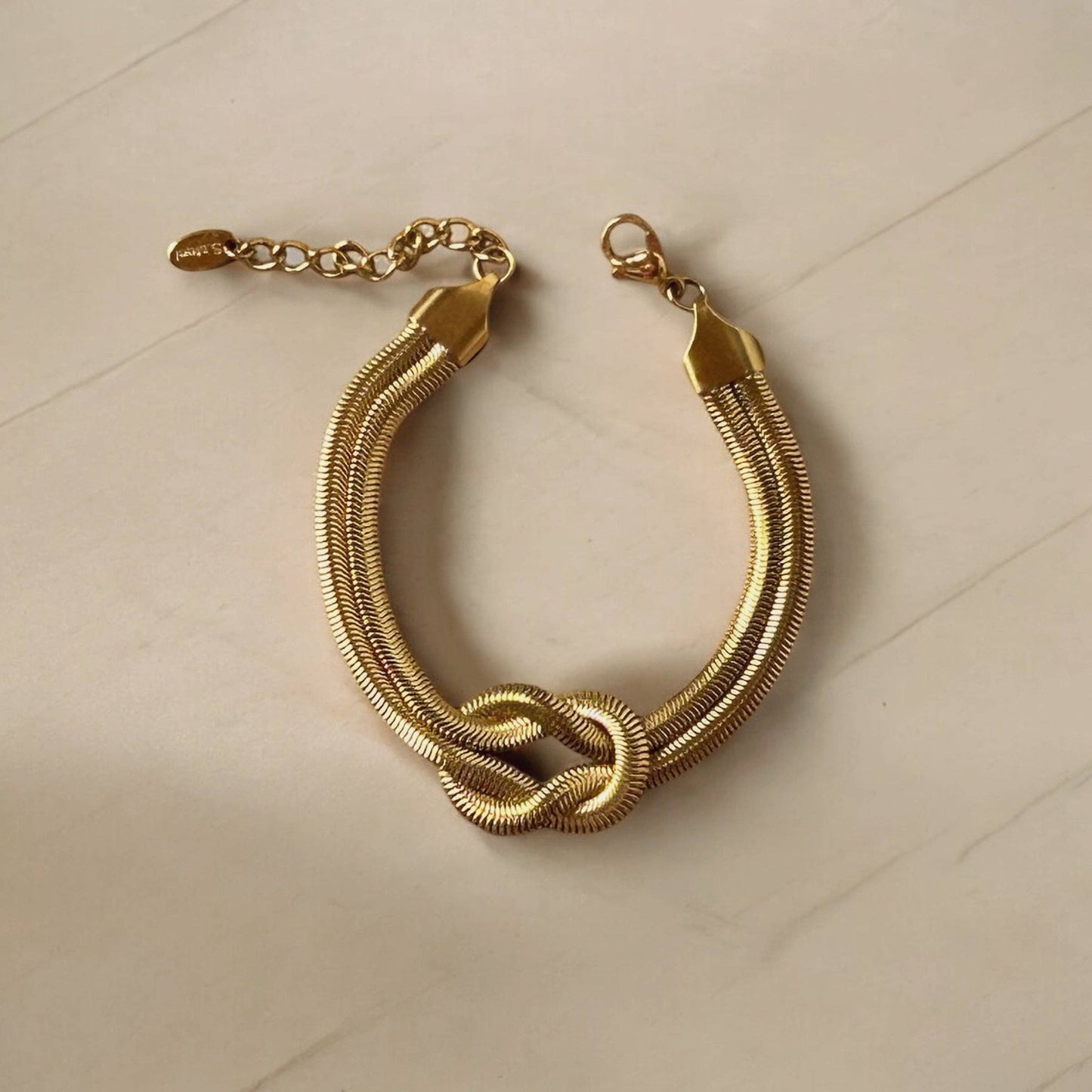 Margot Bracelet – Double-Layered Snake Chain with Knotted Twist