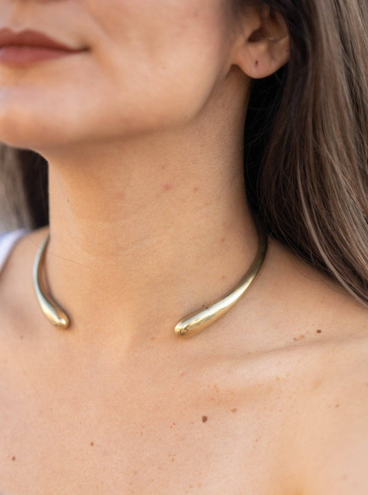 Asani Crossed Choker