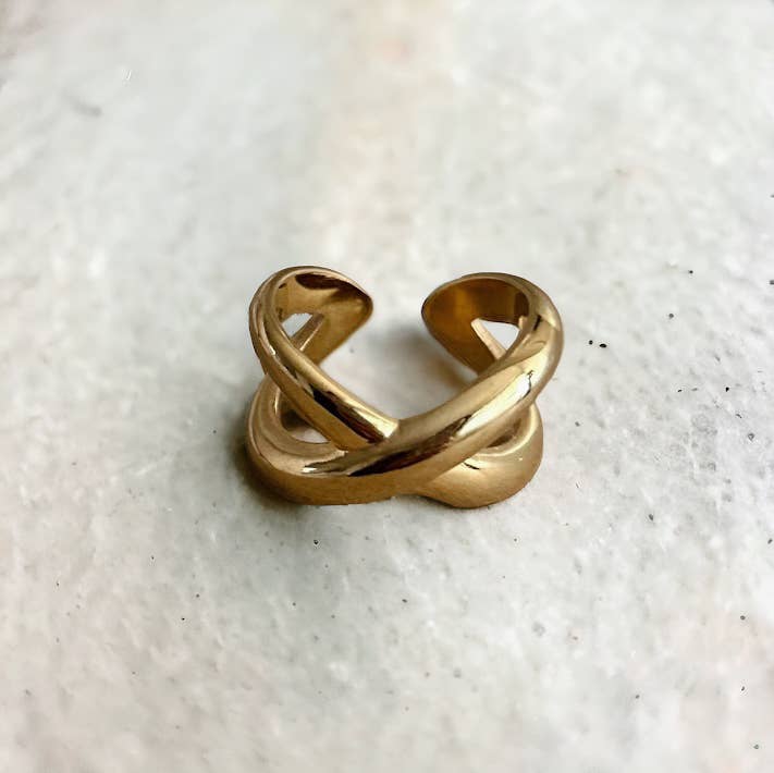 The Chelsea Ring – Bold Crossover Statement Ring