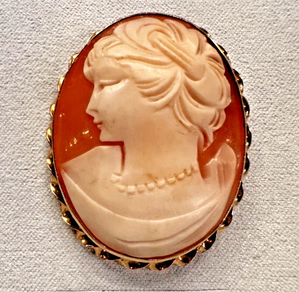 Gorgeous Vintage Left Facing Sorrento 12k Gold Filled Cameo Brooch/Pendant
