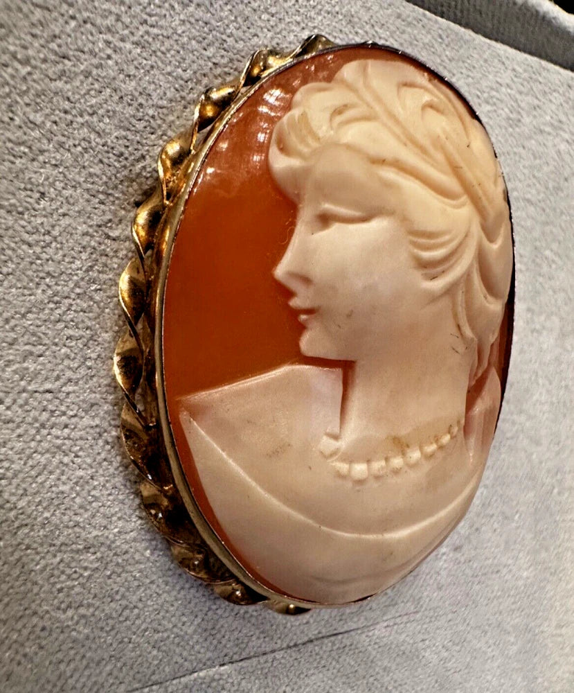Gorgeous Vintage Left Facing Sorrento 12k Gold Filled Cameo Brooch/Pendant